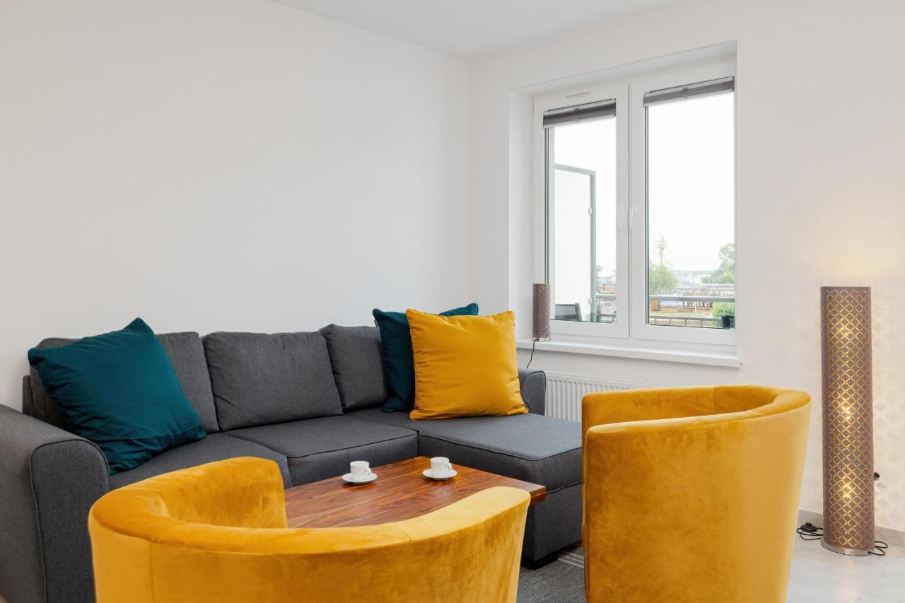 Apartamenty "Baltyk" Armii Krajowej By Noclegi Renters ชวีโนวิชแจ ภายนอก รูปภาพ