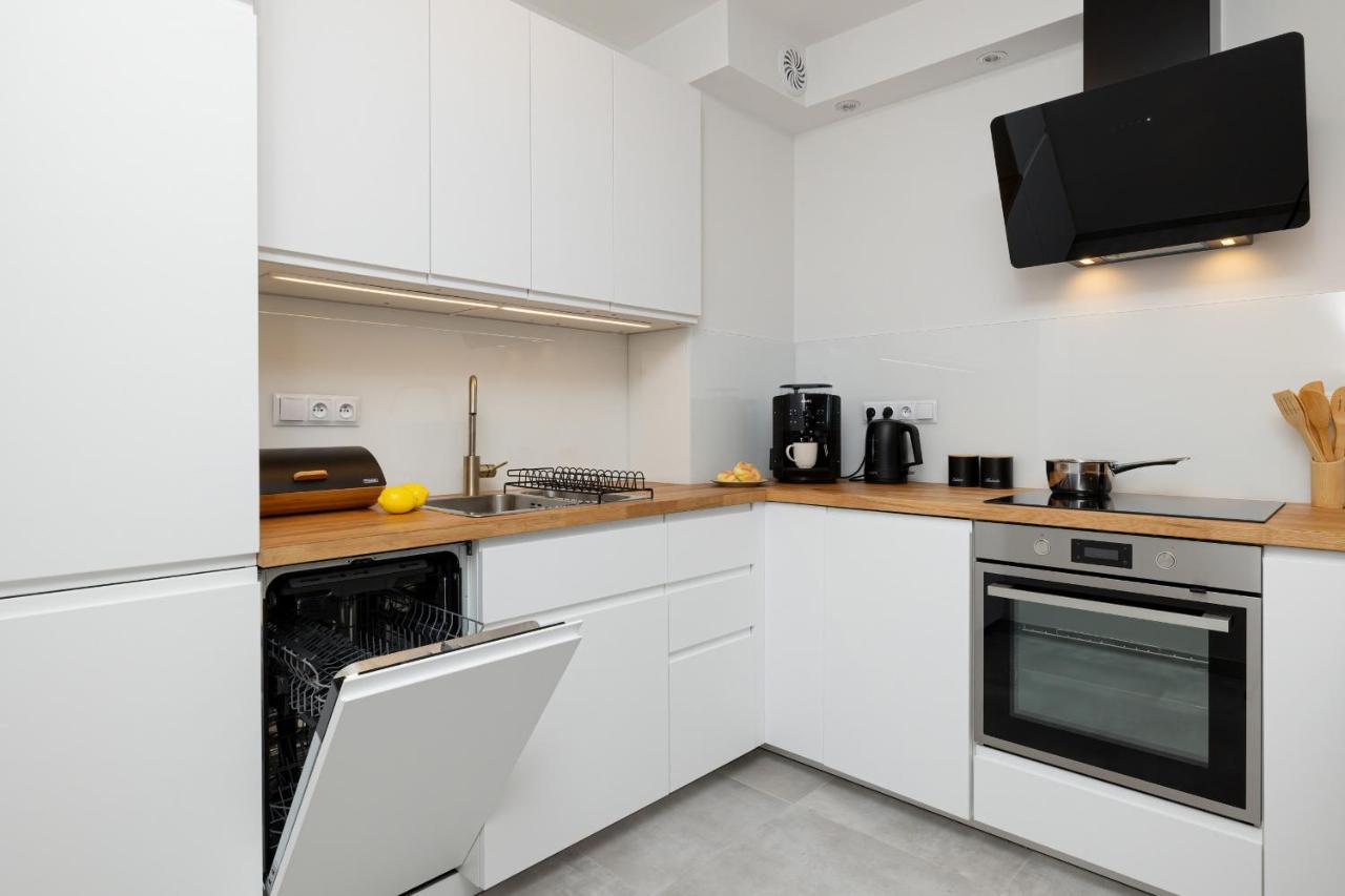 Apartamenty "Baltyk" Armii Krajowej By Noclegi Renters ชวีโนวิชแจ ภายนอก รูปภาพ