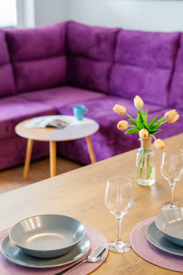 Apartamenty "Baltyk" Armii Krajowej By Noclegi Renters ชวีโนวิชแจ ภายนอก รูปภาพ