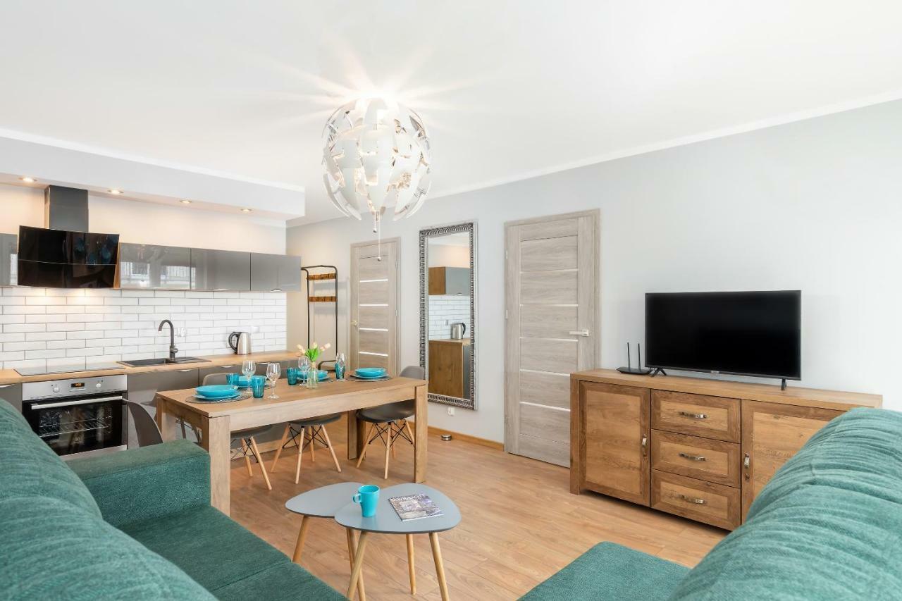 Apartamenty "Baltyk" Armii Krajowej By Noclegi Renters ชวีโนวิชแจ ภายนอก รูปภาพ