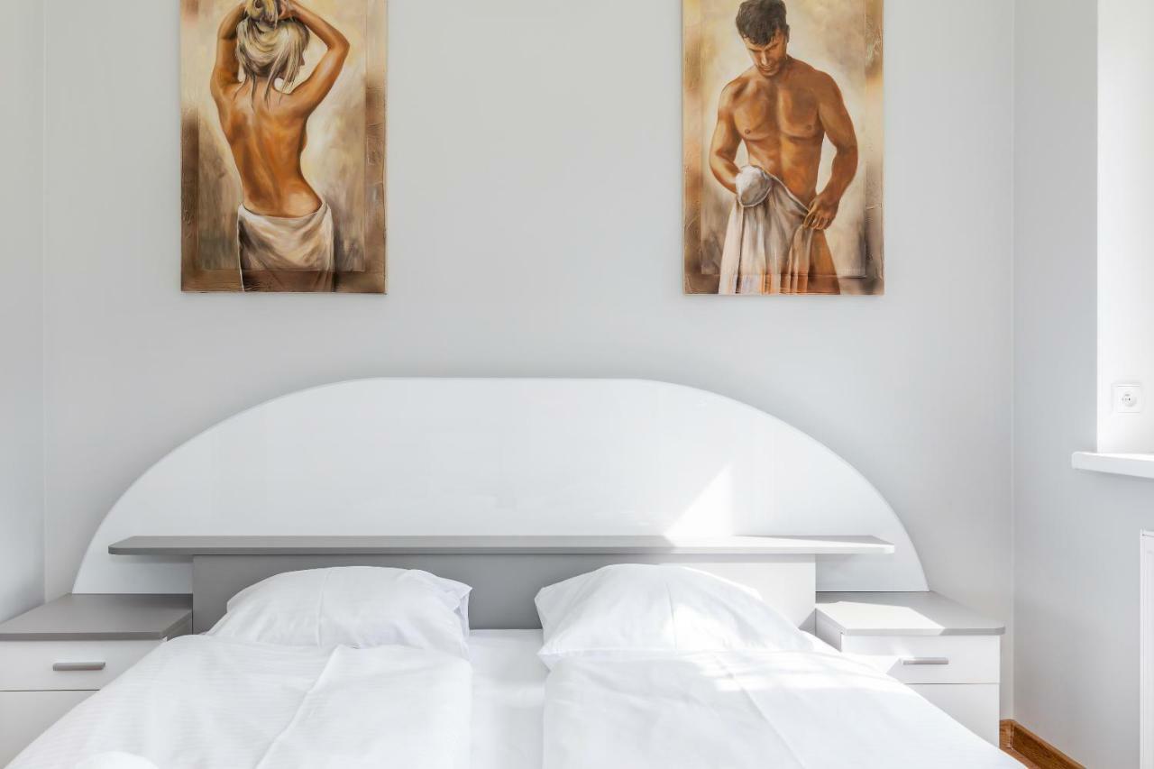 Apartamenty "Baltyk" Armii Krajowej By Noclegi Renters ชวีโนวิชแจ ภายนอก รูปภาพ