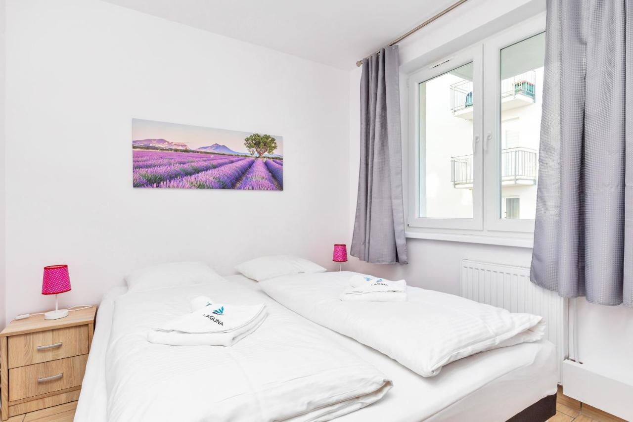 Apartamenty "Baltyk" Armii Krajowej By Noclegi Renters ชวีโนวิชแจ ภายนอก รูปภาพ